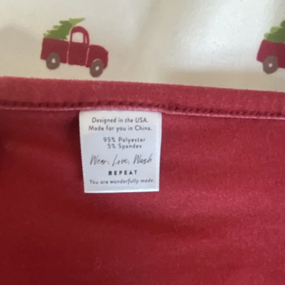 Wear Love Wash Repeat Throw Blanket Christmas Red/White Reversible 50x60
